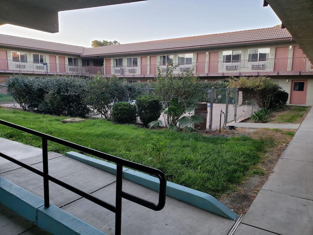 Baymont By Wyndham Coalinga Villa Dış mekan fotoğraf